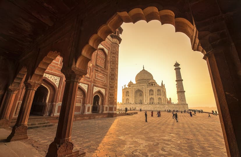 Taj Mahal Sunrise One Day Tour from Delhi
